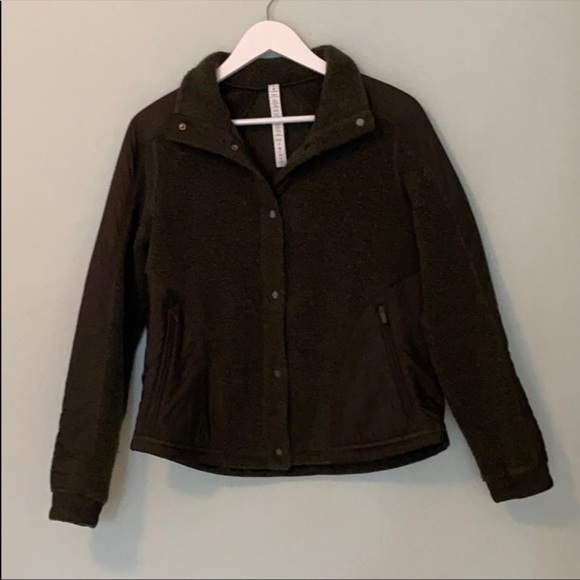 Lululemon • Green Go Cozy Jacket - Picture 2 of 16